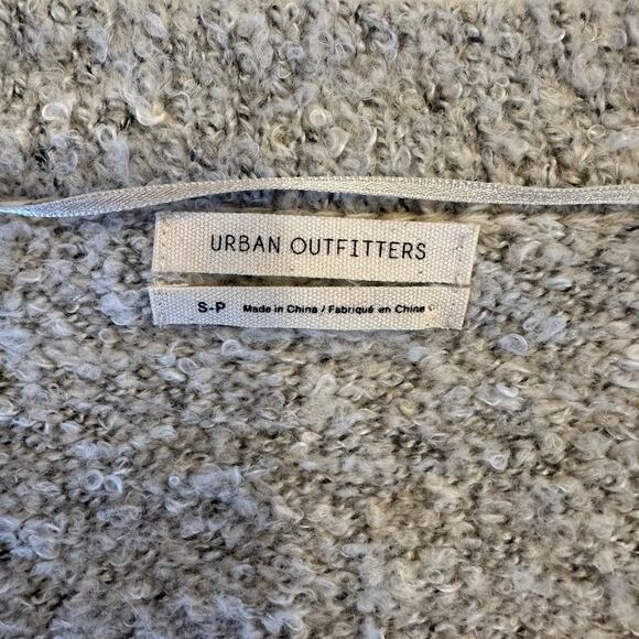 Urban Outfitters UO Women's Rosie Cozy V-Neck Pullover Oversized Sweater - Small - Picture 11 of 14